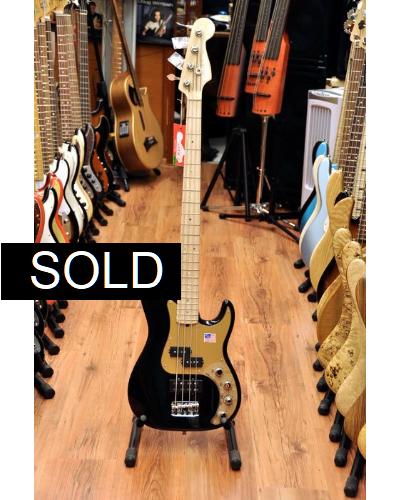 Fender American Deluxe Precison Bass Black-Maple